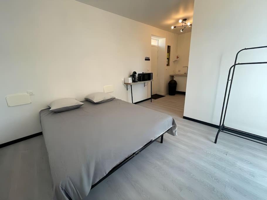 Studio B2 20M2 Cosy 5Min A Pied Des Gares Roanne Exterior foto